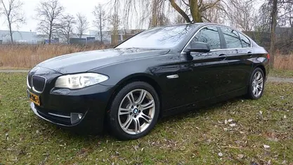 Zwart Occasion 2011 BMW 523 Executive Sedan | € 7.950 (Eerlijke prijs)