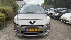 Grijs Gebruikt 2010 Peugeot 5008 MPV | € 2.850 (Eerlijke prijs)