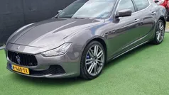 Grijs, metallic lak Gebruikt 2014 Maserati Ghibli Coupé | € 29.990 (Eerlijke prijs)