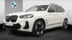 Mineralweiss metallic (wit metallic) Gebruikt 2022 BMW iX3 Comfort Edition SUV | € 37.900 (Goede deal)