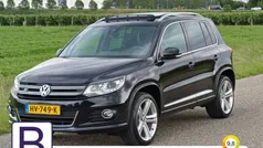 Zwart Gebruikt 2016 VW Tiguan R-line Edition SUV | € 17.290 (Eerlijke prijs)