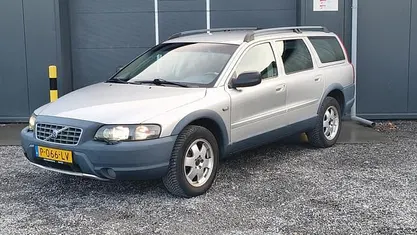 Grijs (metallic) Occasion 2004 Volvo XC70 Comfort Stationwagen | € 4.750 (Super prijs)