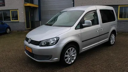 Occasion VW Caddy Highline 105 PK (77 kW) 2012 Grijs MPV