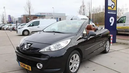 Occasion 2007 Peugeot 207 CC Roland Garros Cabriolet | € 4.749 (Eerlijke prijs)