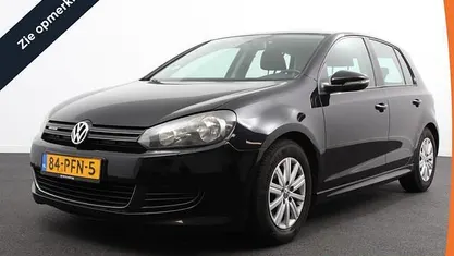 Zwart Gebruikt 2011 VW Golf VI Hatchback | € 3.890 (Eerlijke prijs)