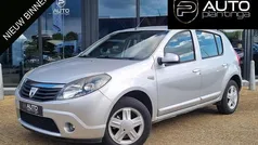 Grijs Gebruikt 2011 Dacia Sandero Hatchback | € 3.995 (Eerlijke prijs)