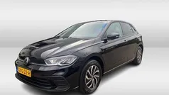 Zwart Gebruikt 2024 VW Polo Edition Hatchback | € 21.450 (Eerlijke prijs)