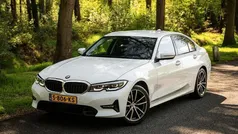 Wit Gebruikt 2019 BMW 320 Sedan | € 23.350 (Eerlijke prijs)