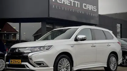 Gebruikt 2021 Mitsubishi Outlander Intense+ SUV | € 22.900 (Goede deal)