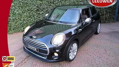 Occasion 2018 Mini Cooper Business Hatchback | € 12.750 (Eerlijke prijs)