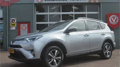 Gebruikt 2016 Toyota RAV4 SUV | € 21.950 (Eerlijke prijs)