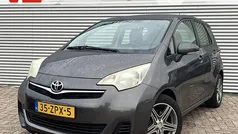 Gebruikt 2013 Toyota Verso-S Comfort MPV | € 12.448 (Eerlijke prijs)