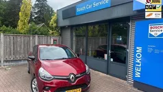 Rood Gebruikt 2017 Renault Clio IV LIMITED Hatchback | € 10.450 (Eerlijke prijs)