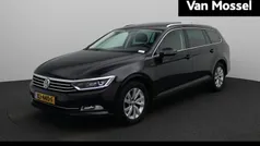 Zwart Gebruikt 2019 VW Passat Comfortline Stationwagen | € 22.400 (Goede deal)