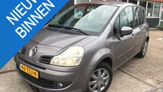 Grijs Gebruikt 2012 Renault Grand Modus Night&Day MPV | € 6.350 (Eerlijke prijs)