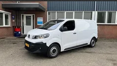 Gebruikt 2024 Peugeot Expert Van | € 22.900 (Eerlijke prijs)