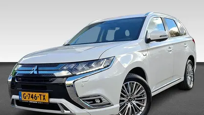 Occasion Mitsubishi Outlander P-HEV Intense+ 2019 Wit SUV