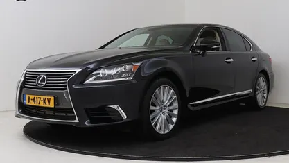 Dark opal (donker zwart metallic) Gebruikt 2013 Lexus LS600h Executive Line Sedan | € 29.945