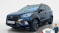 Absolute black (donker zwart) Gebruikt 2018 Ford Kuga ST-Line SUV | € 16.740 (Eerlijke prijs)