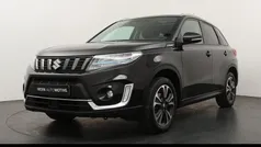 Zwart Gebruikt 2022 Suzuki Vitara Style SUV | € 25.445 (Eerlijke prijs)
