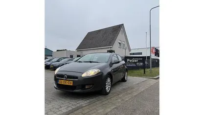 Grijs Gebruikt 2007 Fiat Bravo Hatchback | € 1.650 (Goede deal)