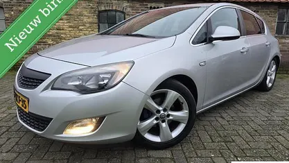Occasion 2011 Opel Astra Sport Hatchback | € 2.800 (Eerlijke prijs)