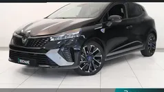 Gebruikt 2023 Renault Clio V Esprit Alpine Hatchback | € 25.695 (Eerlijke prijs)