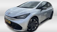 Grijs Gebruikt 2024 Cupra Born Hatchback | € 29.750 (Eerlijke prijs)