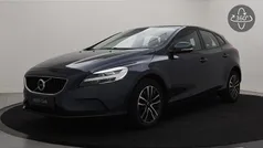 Blauw Gebruikt 2019 Volvo V40 Stationwagen | € 18.495 (Eerlijke prijs)