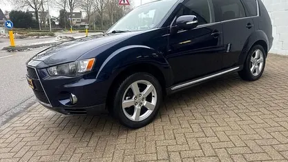 Blauw Gebruikt 2011 Mitsubishi Outlander Edition SUV | € 5.999 (Super prijs)