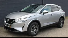 Grijs, metallic lak Gebruikt 2023 Nissan Qashqai Acenta SUV | € 25.280 (Eerlijke prijs)