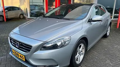 Occasion Volvo V40 Momentum 120 PK (88 kW) 2015 MPV