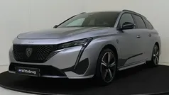 Grijs, metallic lak Gebruikt 2024 Peugeot 308 GT Stationwagen | € 25.825 (Super prijs)