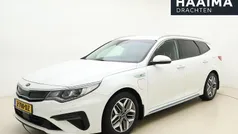 Wit Gebruikt 2019 Kia Optima Hybrid Sedan | € 17.945 (Eerlijke prijs)