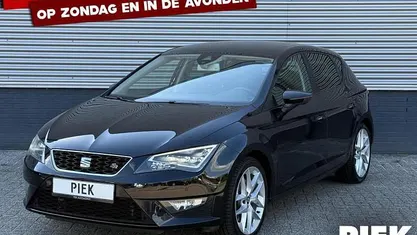 Zwart Gebruikt 2014 Seat Leon FR Hatchback | € 12.999 (Eerlijke prijs)