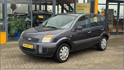 Grijs (metallic) Gebruikt 2007 Ford Fusion SE MPV | € 2.990 (Eerlijke prijs)