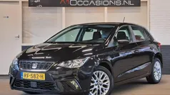 Zwart, metallic lak Gebruikt 2017 Seat Ibiza Style Plus Hatchback | € 9.995 (Eerlijke prijs)