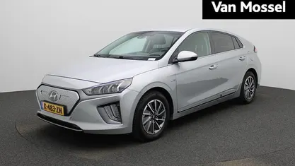 Grijs Occasion 2021 Hyundai Ioniq Premium Hatchback | € 16.900 (Eerlijke prijs)