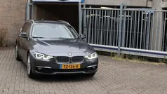 Gebruikt 2018 BMW 320 Luxury Line Stationwagen | € 19.499 (Super prijs)