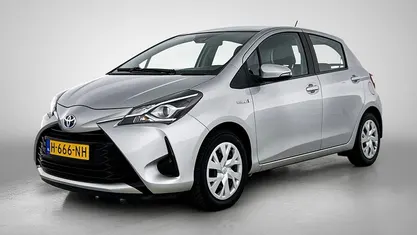 Occasion 2020 Toyota Yaris Hybrid Active Hatchback | € 17.950 (Goede deal)