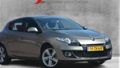 Bruin Gebruikt 2012 Renault Mégane III Collection Hatchback | € 7.950 (Eerlijke prijs)