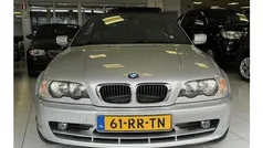 Grijs, metallic lak Gebruikt 2003 BMW 318 Cabriolet Executive Cabriolet | € 5.950 (Eerlijke prijs)