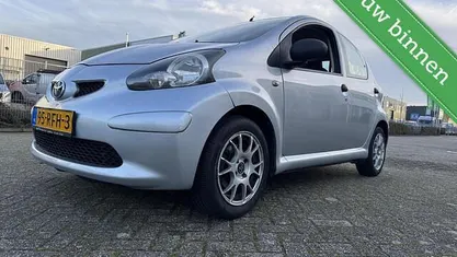 Grijs Gebruikt 2008 Toyota Aygo Hatchback | € 1.990 (Eerlijke prijs)