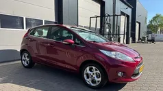 Rood Gebruikt 2010 Ford Fiesta Titanium Hatchback | € 5.750 (Eerlijke prijs)