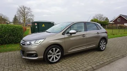 Gebruikt 2016 Citroën C4 Feel Hatchback | € 8.950 (Eerlijke prijs)