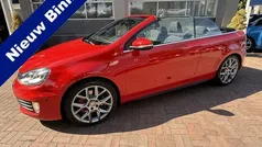 Rood, metallic lak Gebruikt 2015 VW Golf Cabriolet GTI Cabriolet | € 17.950 (Eerlijke prijs)