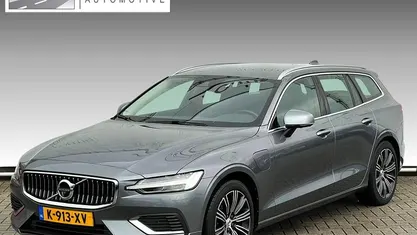 Gebruikt 2021 Volvo V60 Business Edition Stationwagen | € 30.895 (Eerlijke prijs)