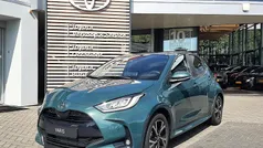 Groen Nieuw 2025 Toyota Yaris Hybrid Comfort Hatchback | € 32.684 (Eerlijke prijs)