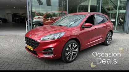 Rood Occasion 2021 Ford Kuga ST-Line X SUV | € 24.445 (Eerlijke prijs)