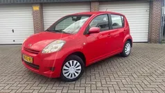 Rood Gebruikt 2008 Daihatsu Sirion Hatchback | € 1.350 (Goede deal)